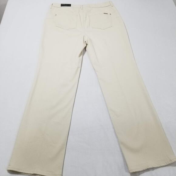 Chicos Jeans Size 2 The So Lifting Straight Leg Regular Pants Beige NWT $99 - Picture 2 of 11